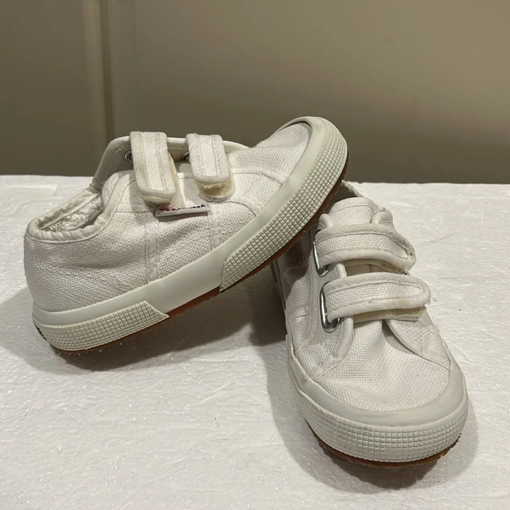 Superga kids unisex canvas hook & loop fastener Sneakers size 10.5 white